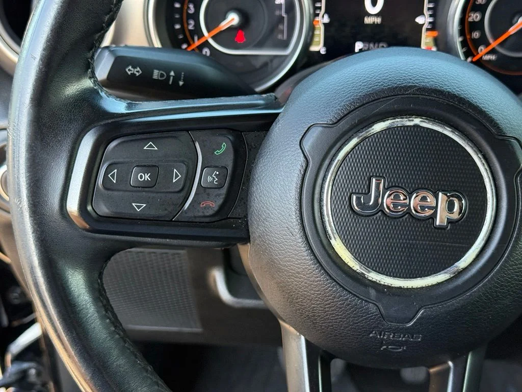 Used 2018 Black Jeep Unlimited Sport S image 15