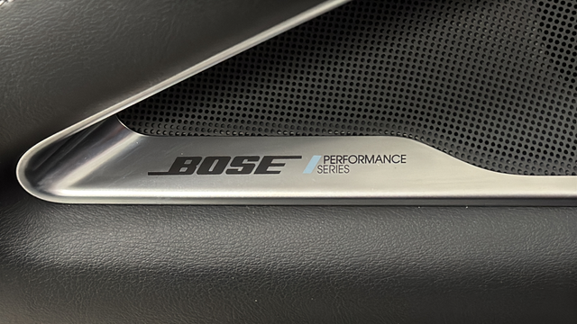 Used 2025 Majestic White INFINITI LUXE image 34