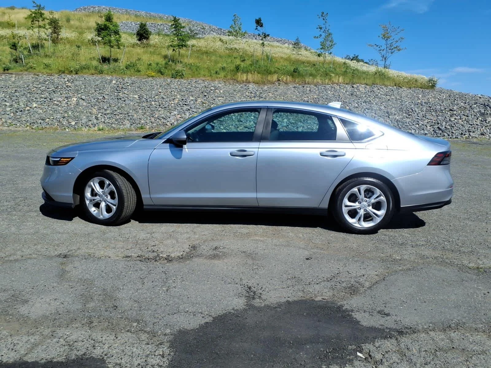 2025 Honda Accord LX - Photo 8