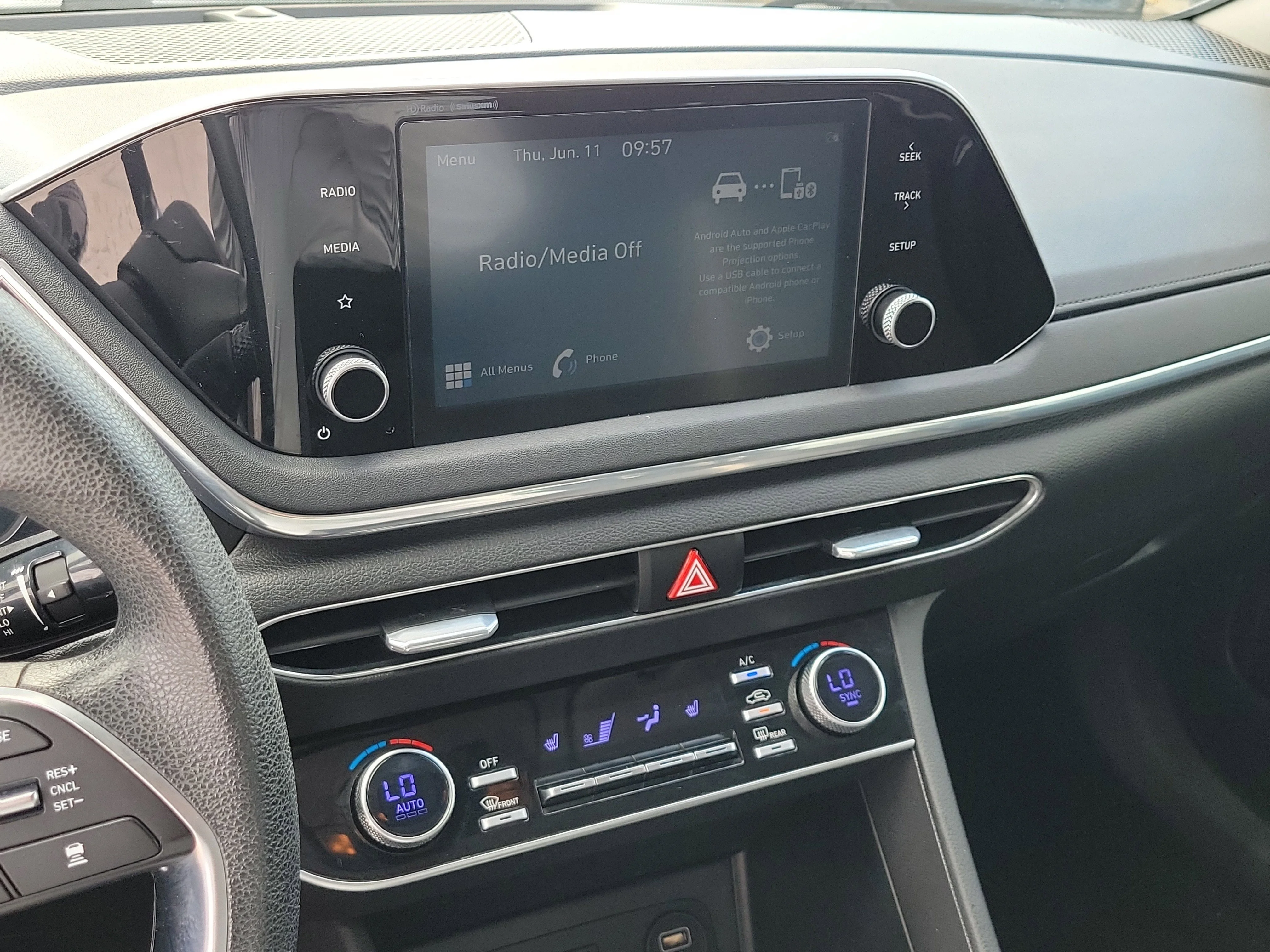 Used 2020 Quartz White Hyundai SEL image 28