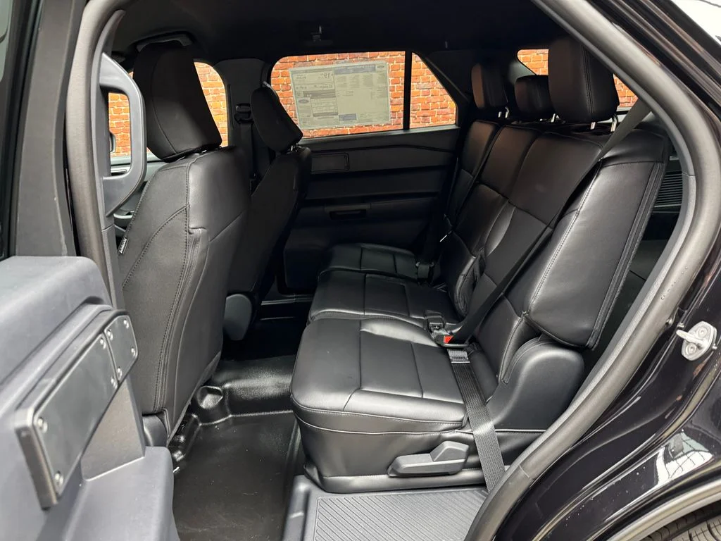 New 2026 Black Ford Base image 26