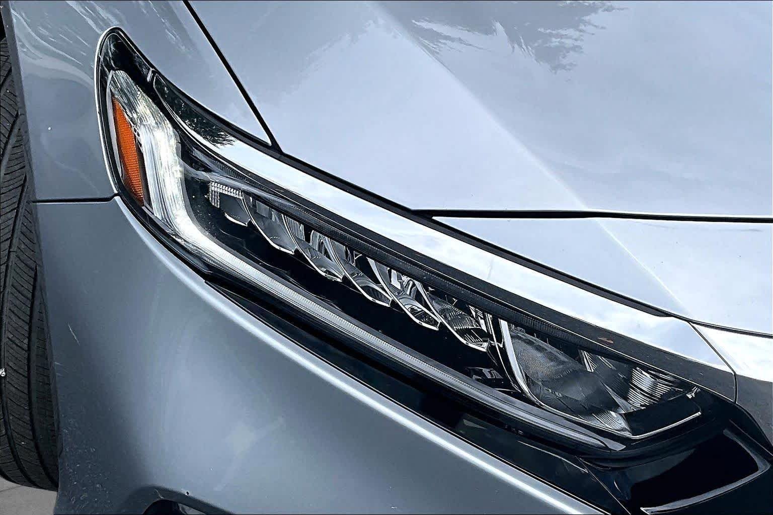 Used 2018 Lunar Silver Metallic Honda EX-L 2.0T image 28