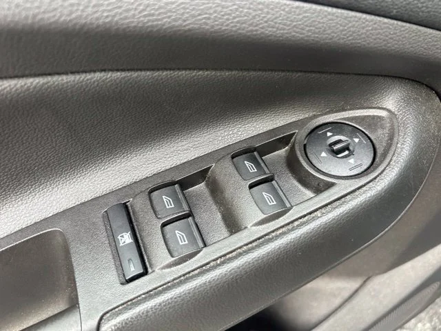 Used 2018 Blue Ford S image 16