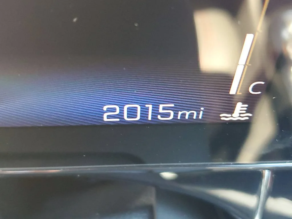 Used 2026 Summit White Chevrolet 2RS image 32
