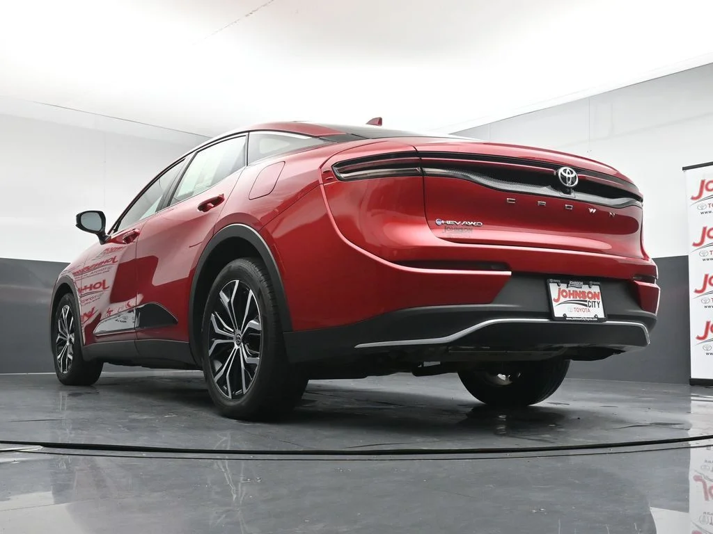 Used 2024 Red Toyota XLE image 34