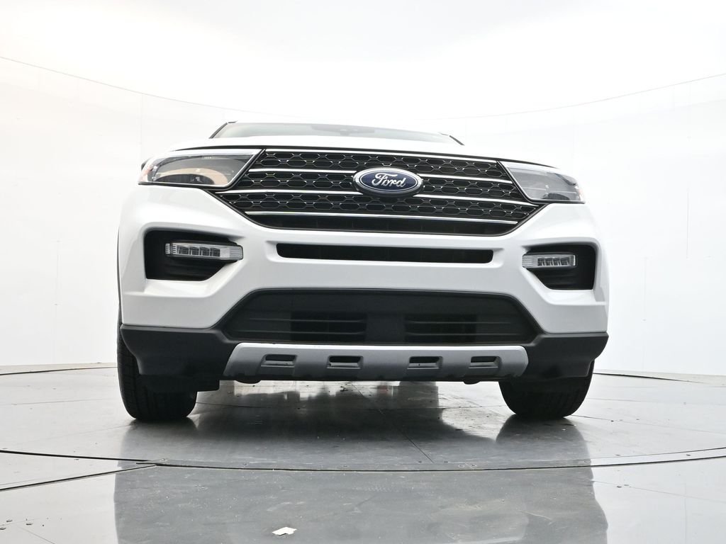 Used 2023 White Ford XLT image 35