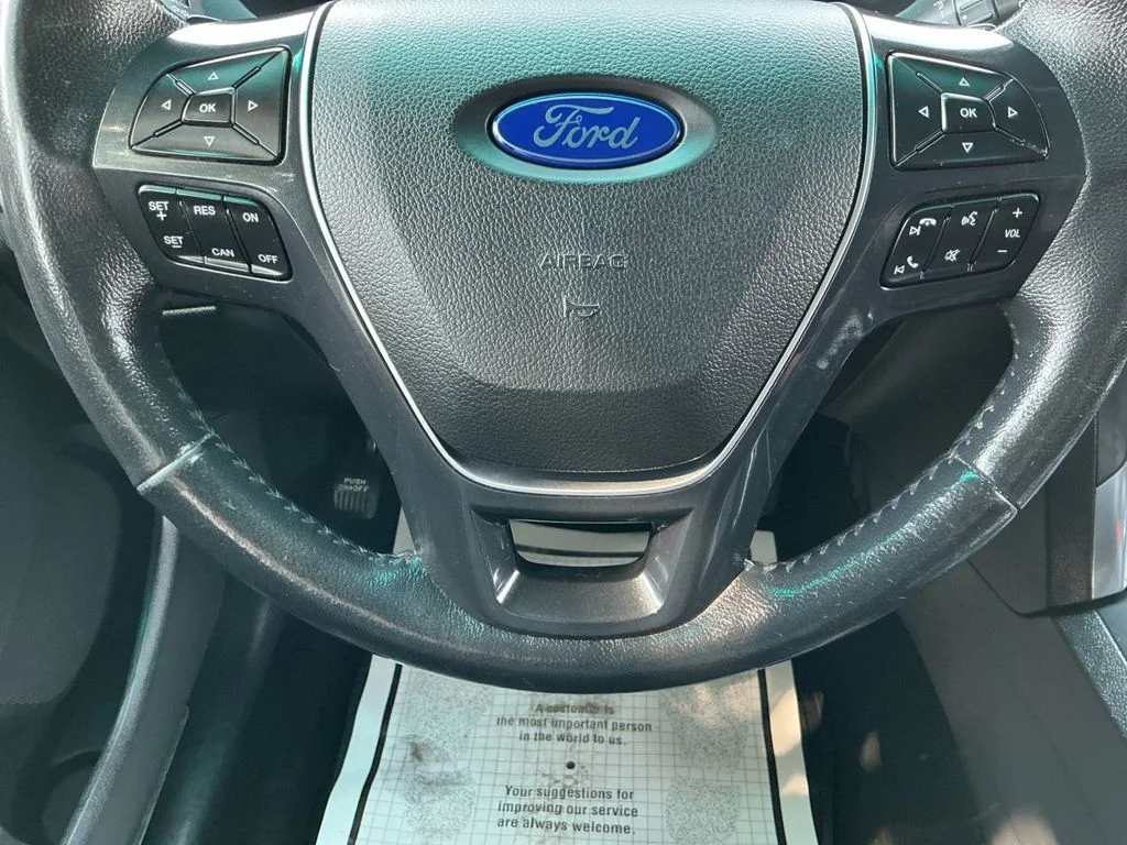 Used 2016 Silver Ford Limited image 18