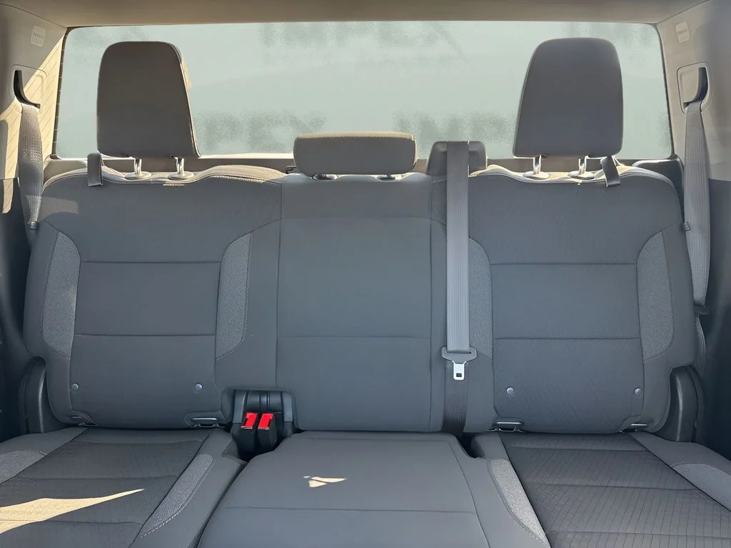 Used 2023 Gray Chevrolet Custom image 11