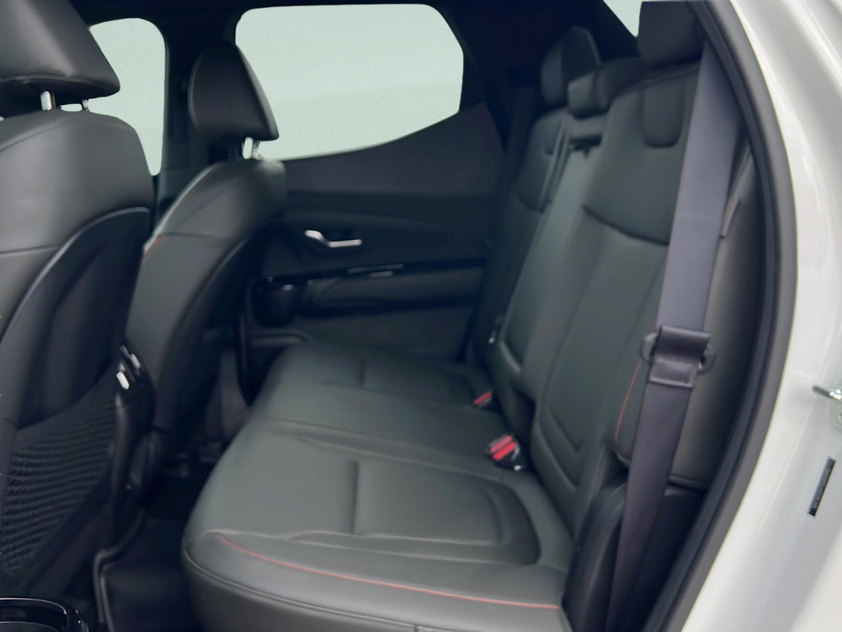 Used 2025 Atlas White Hyundai Limited image 10