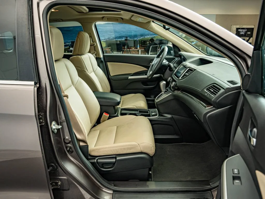 Used 2015 Gray Honda EX-L image 37