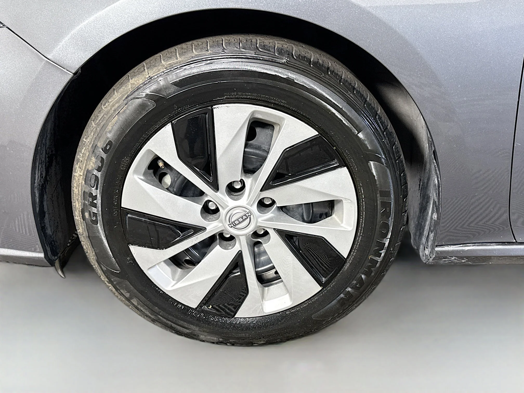 Used 2023 Gun Metallic Nissan 2.5 S image 34
