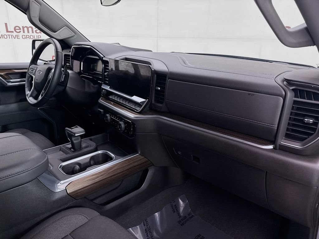 Used 2025 Sterling Gray Metallic Chevrolet RST image 30