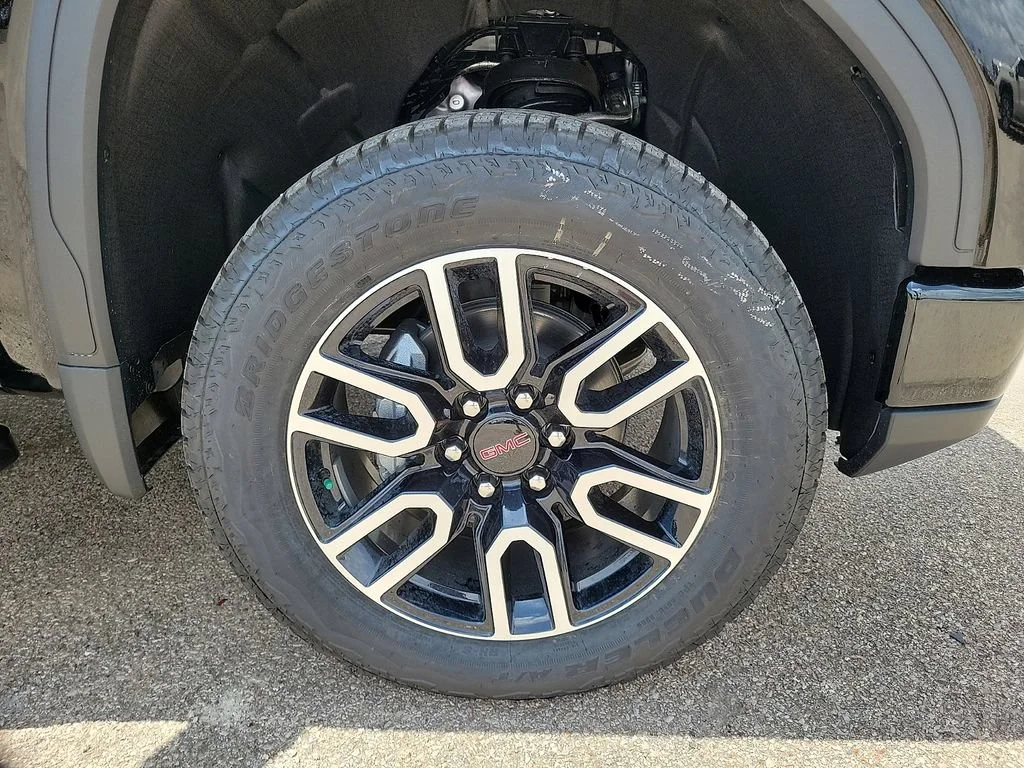 2026 GMC Sierra 1500 AT4 - Photo 14