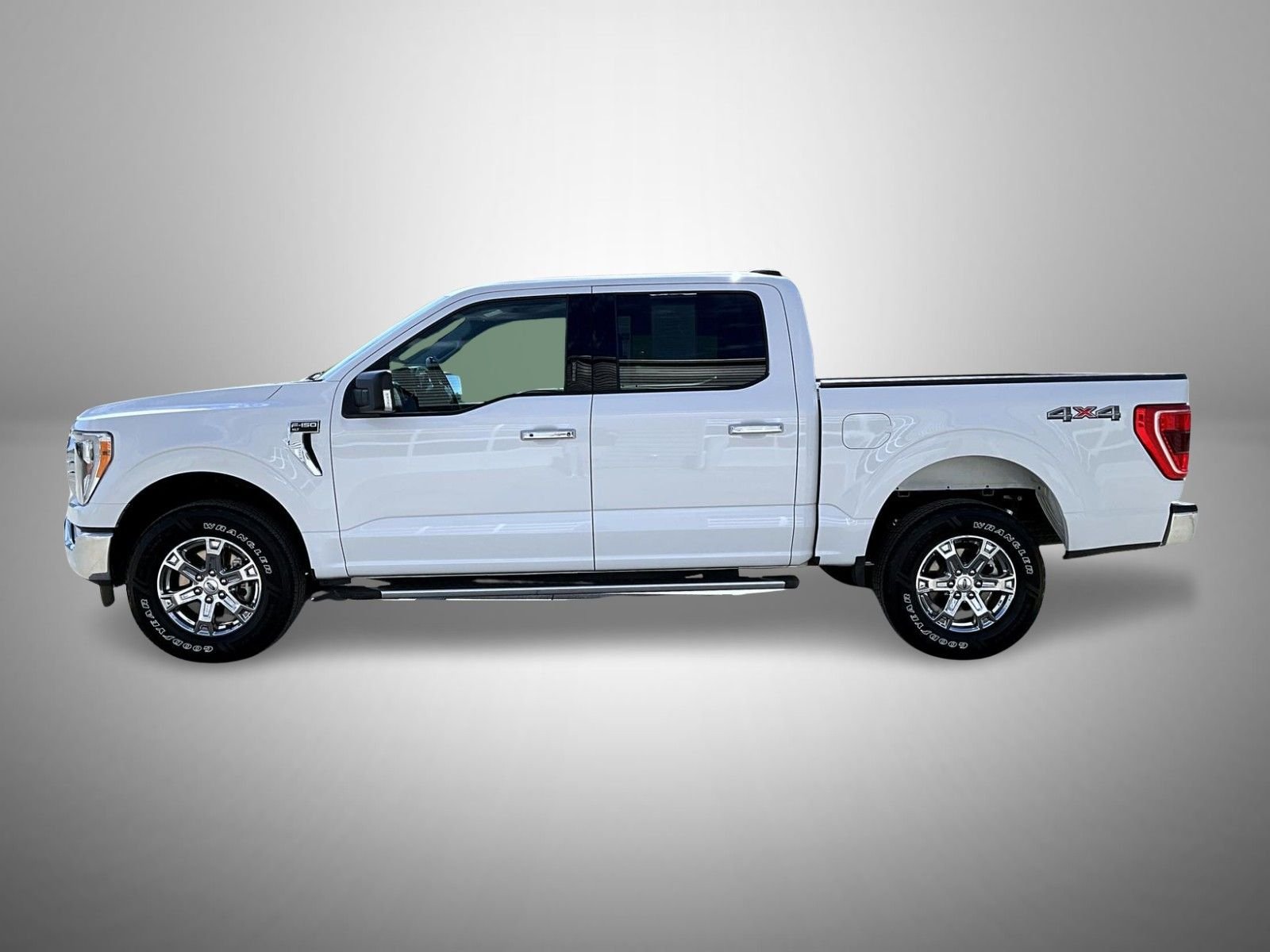 Used 2023 Oxford White Ford XLT image 8