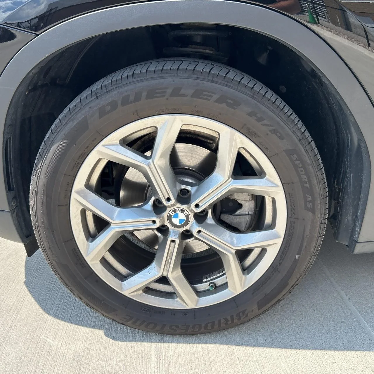 Used 2023 Jet Black BMW xDrive30i image 24