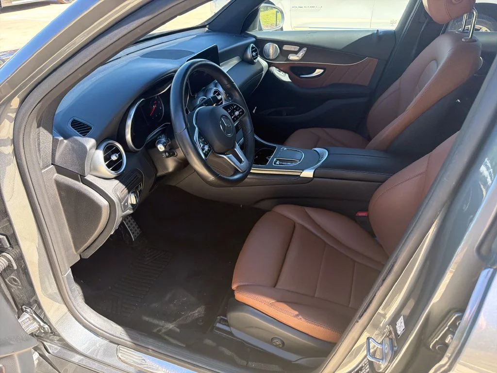 Used 2020 Gray Mercedes-Benz GLC 300 image 17