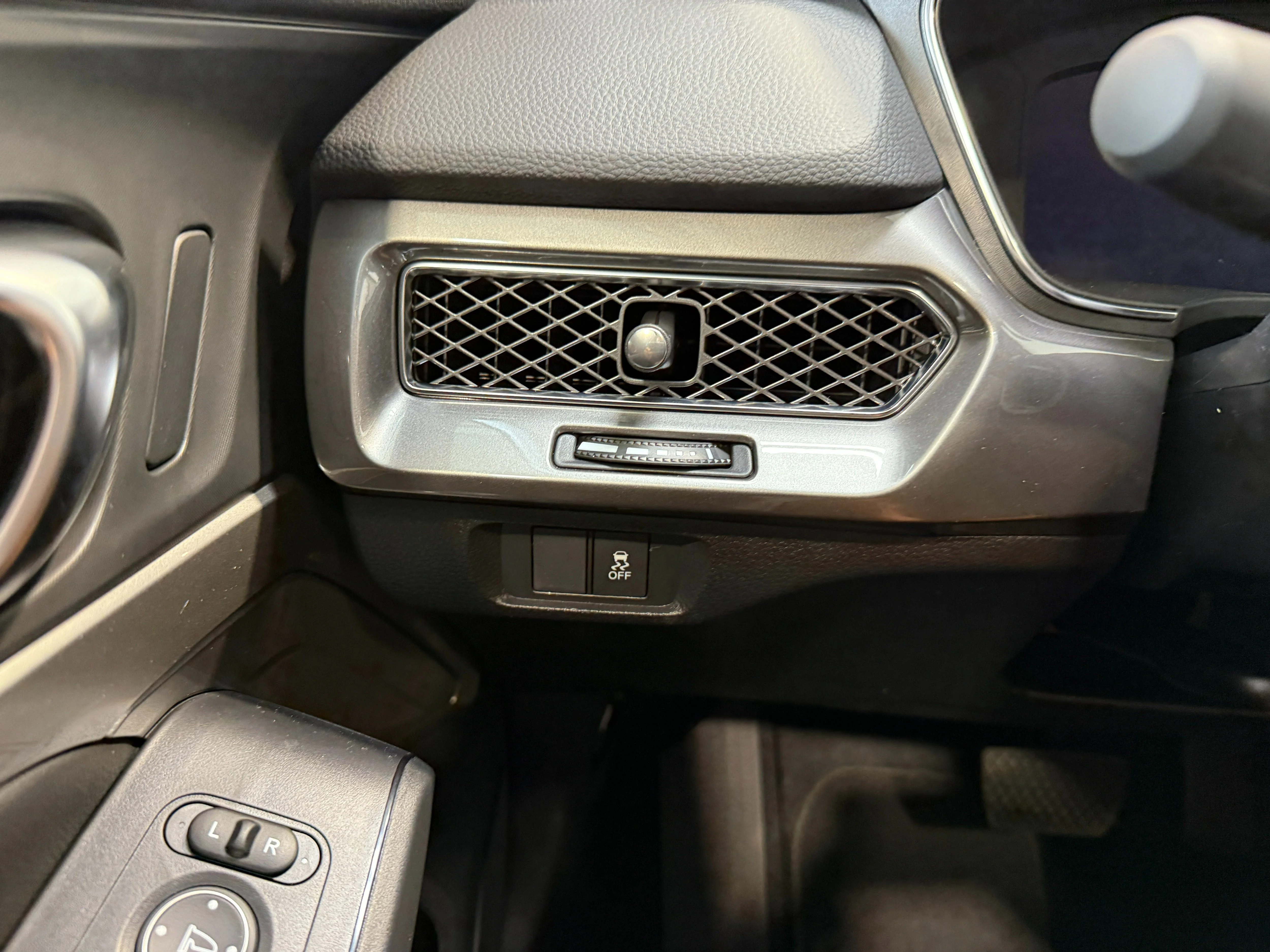 New 2026 Urban Gray Pearl Acura  image 13