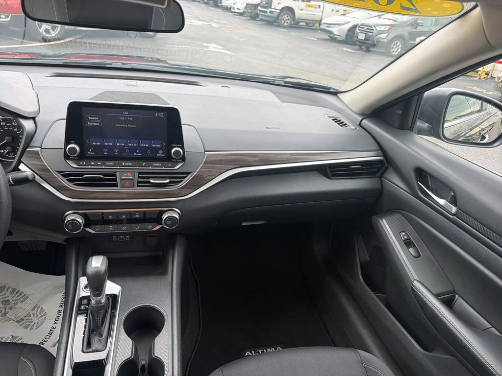 Certified Used 2025 Black Nissan 2.5 SV image 22