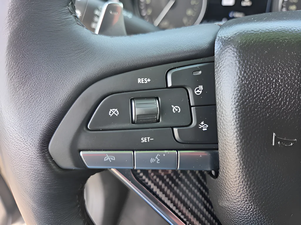 Used 2024  Cadillac Sport image 13