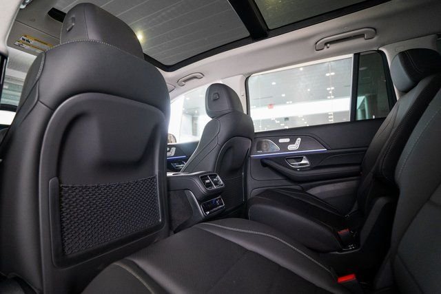 New 2026 Polar White Mercedes-Benz GLS 450 image 30