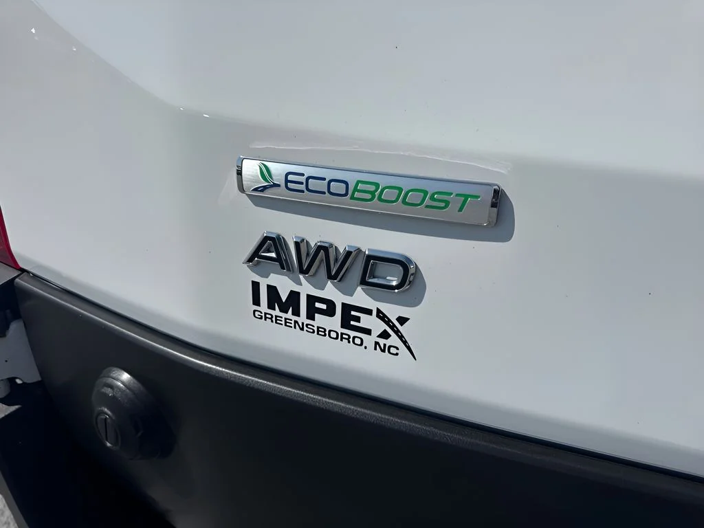 Used 2024 White Ford XL image 23