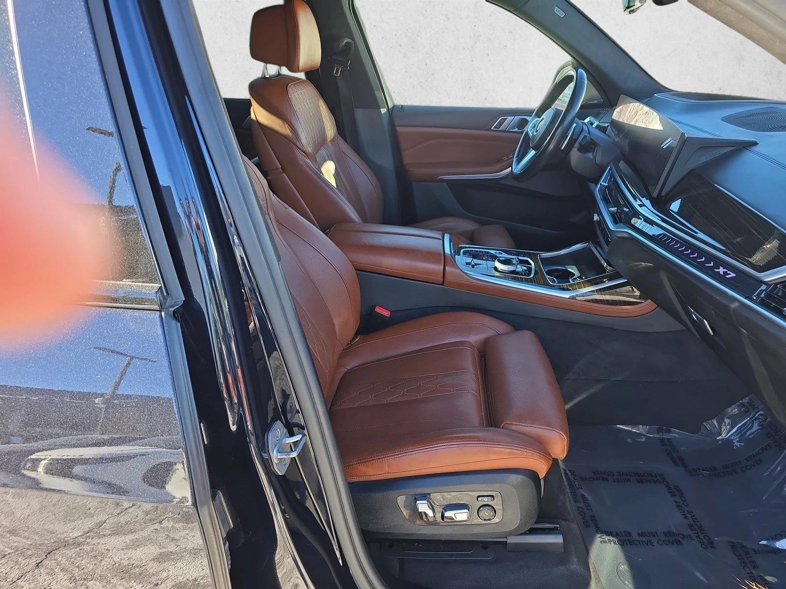 Used 2023 Carbon Black Metallic BMW xDrive40i image 10
