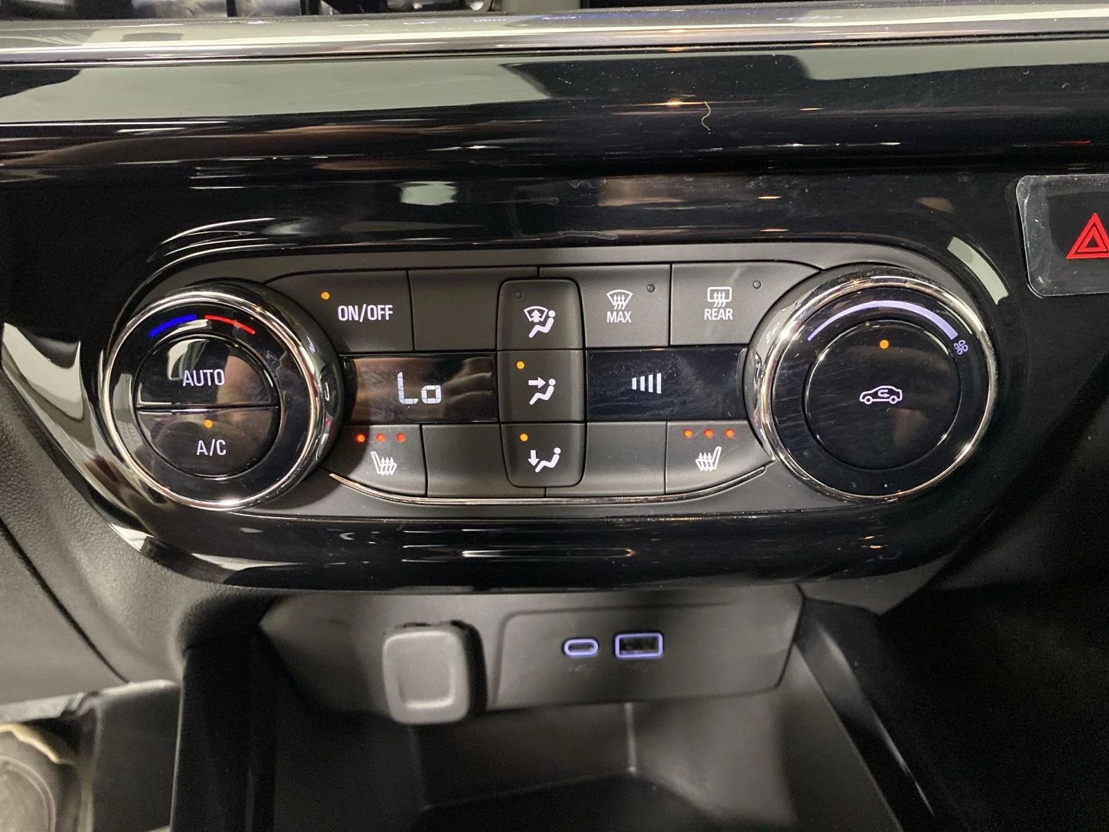 Used 2025 Sterling Gray Metallic Chevrolet 2RS image 25