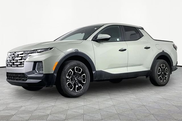 Used 2024 Green Hyundai SEL image 1