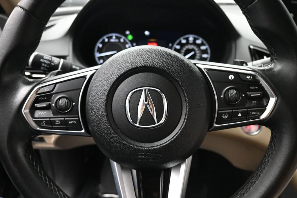 Used 2023  Acura Technology Package image 14