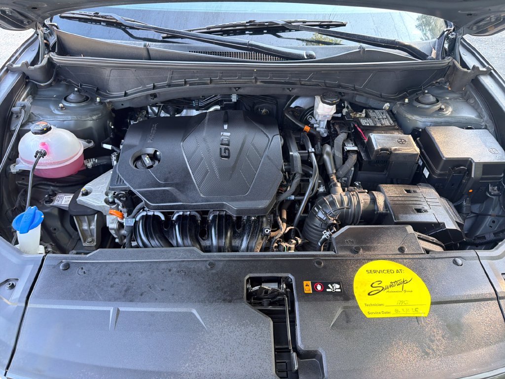 Used 2023 Amazon Gray Hyundai SEL image 25