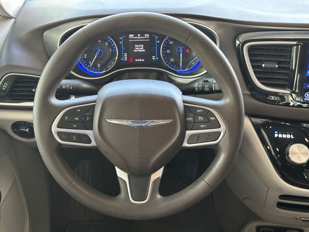 Used 2017 White Chrysler Touring image 17