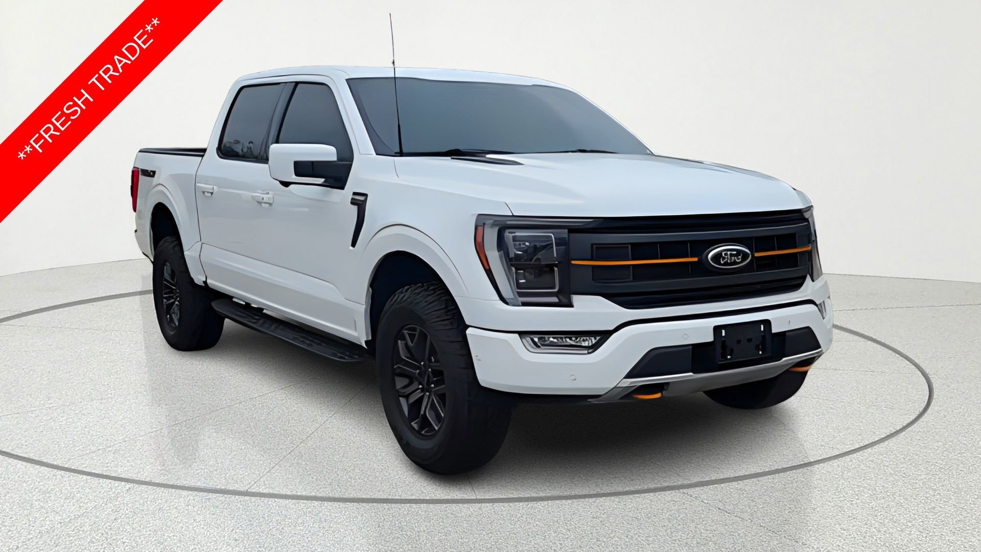 Used 2022 White Ford Tremor image 1