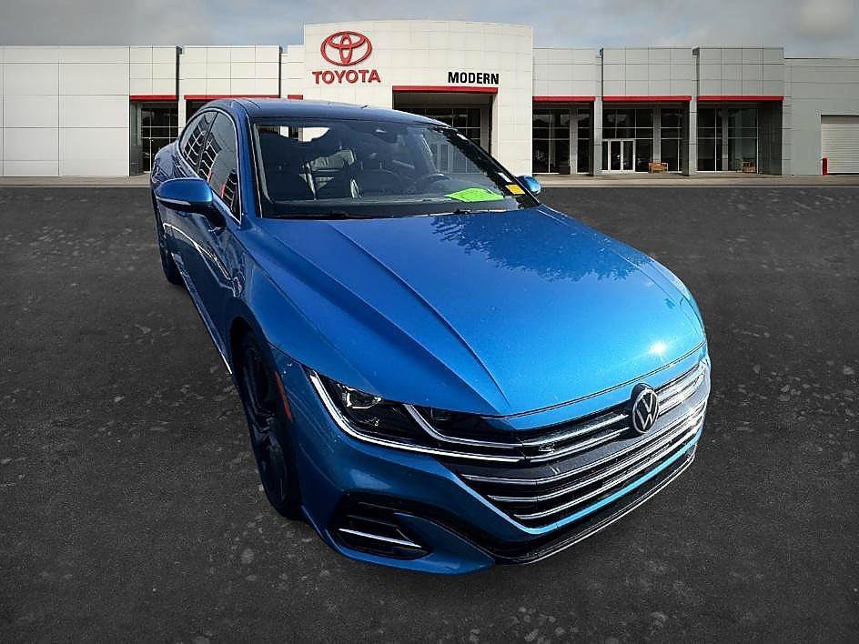 Used 2023 Blue Metallic Volkswagen SEL R-Line image 9