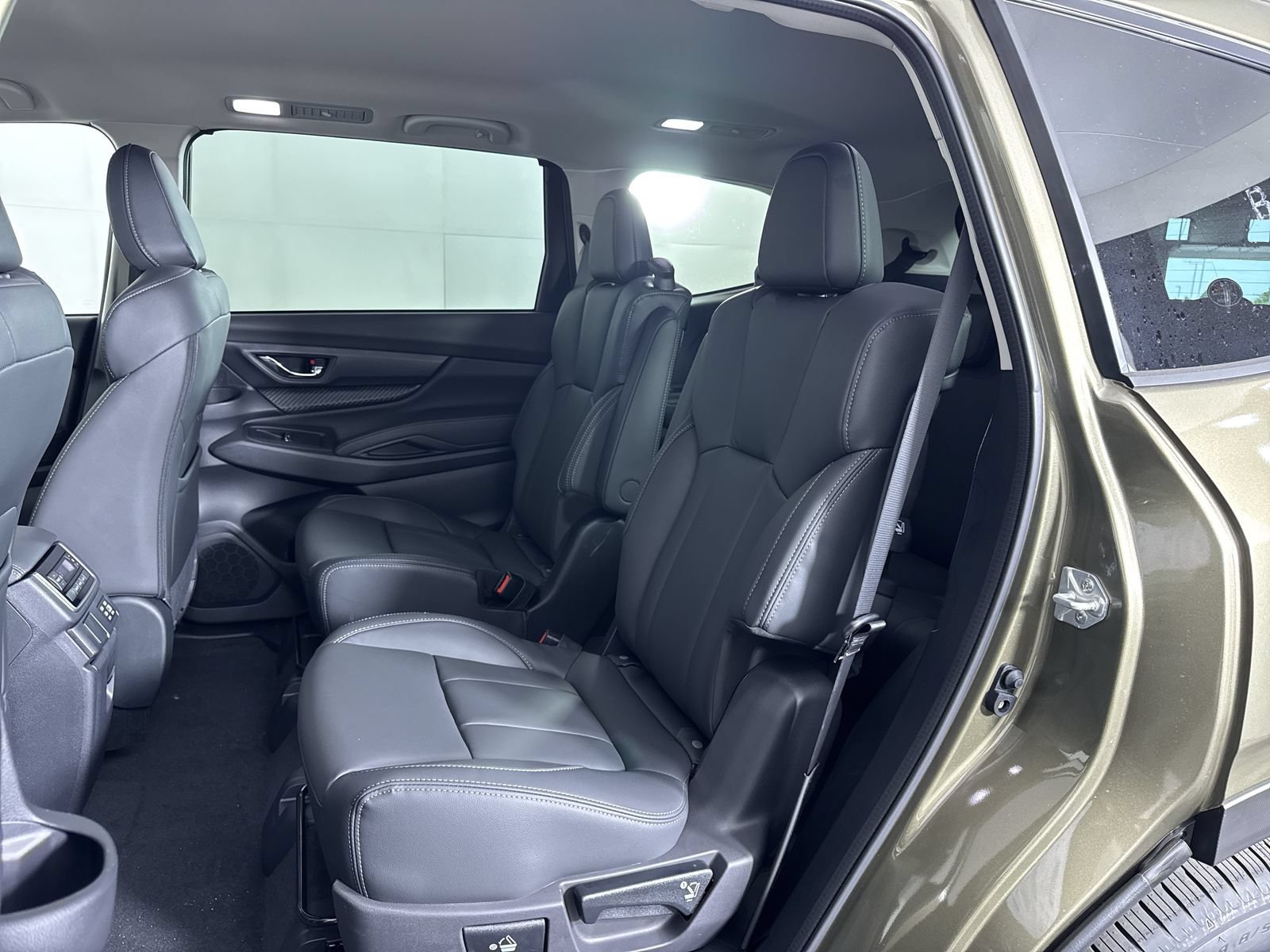 New 2027 AUTUMN GREEN METALLIC Subaru Premium 7-Passenger image 22