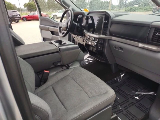 Certified Used 2025 Silver Metallic Ford XLT image 23