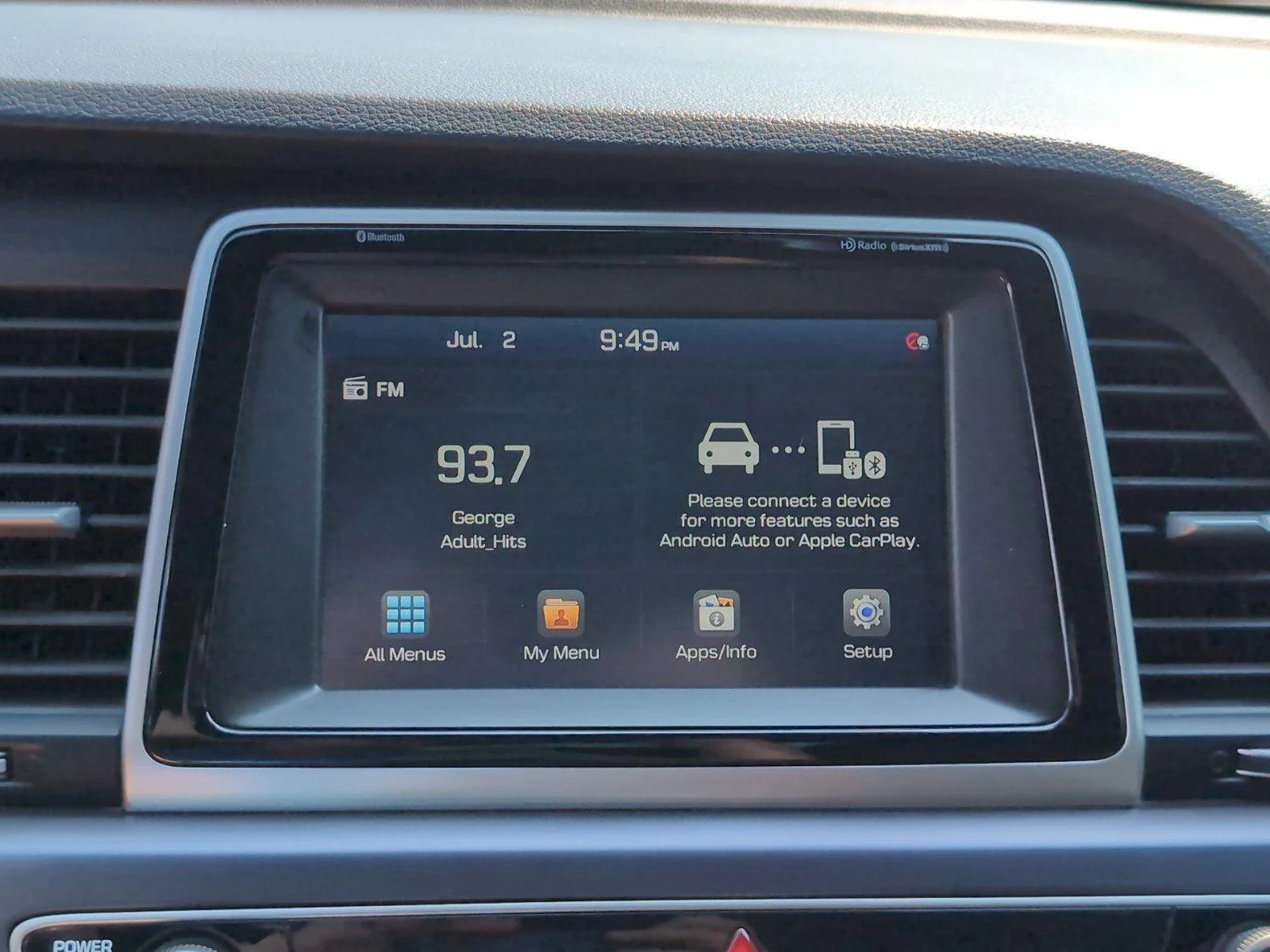 Used 2019 Quartz White Pearl Hyundai Sport image 22
