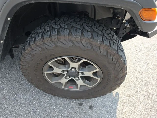 Used 2021 Silver Jeep Unlimited Rubicon image 18