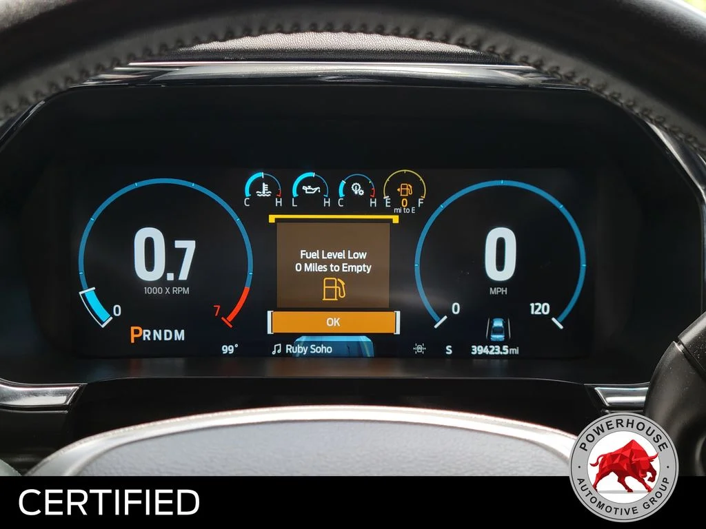 Used 2022 White Ford Lariat image 33