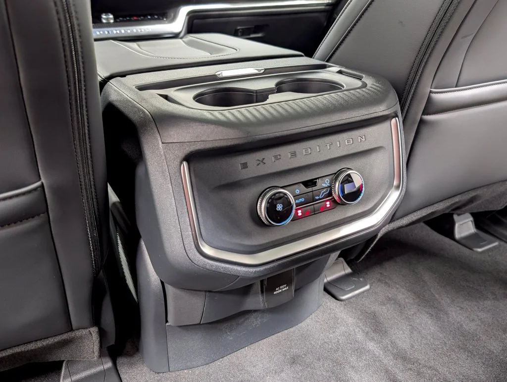 New 2027 Dark Matter Gray Metallic Ford MAX Platinum image 16