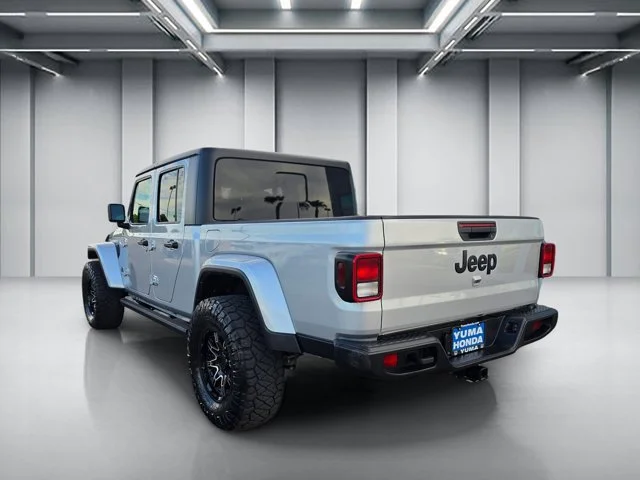 Used 2023 Silver Jeep Sport S image 7