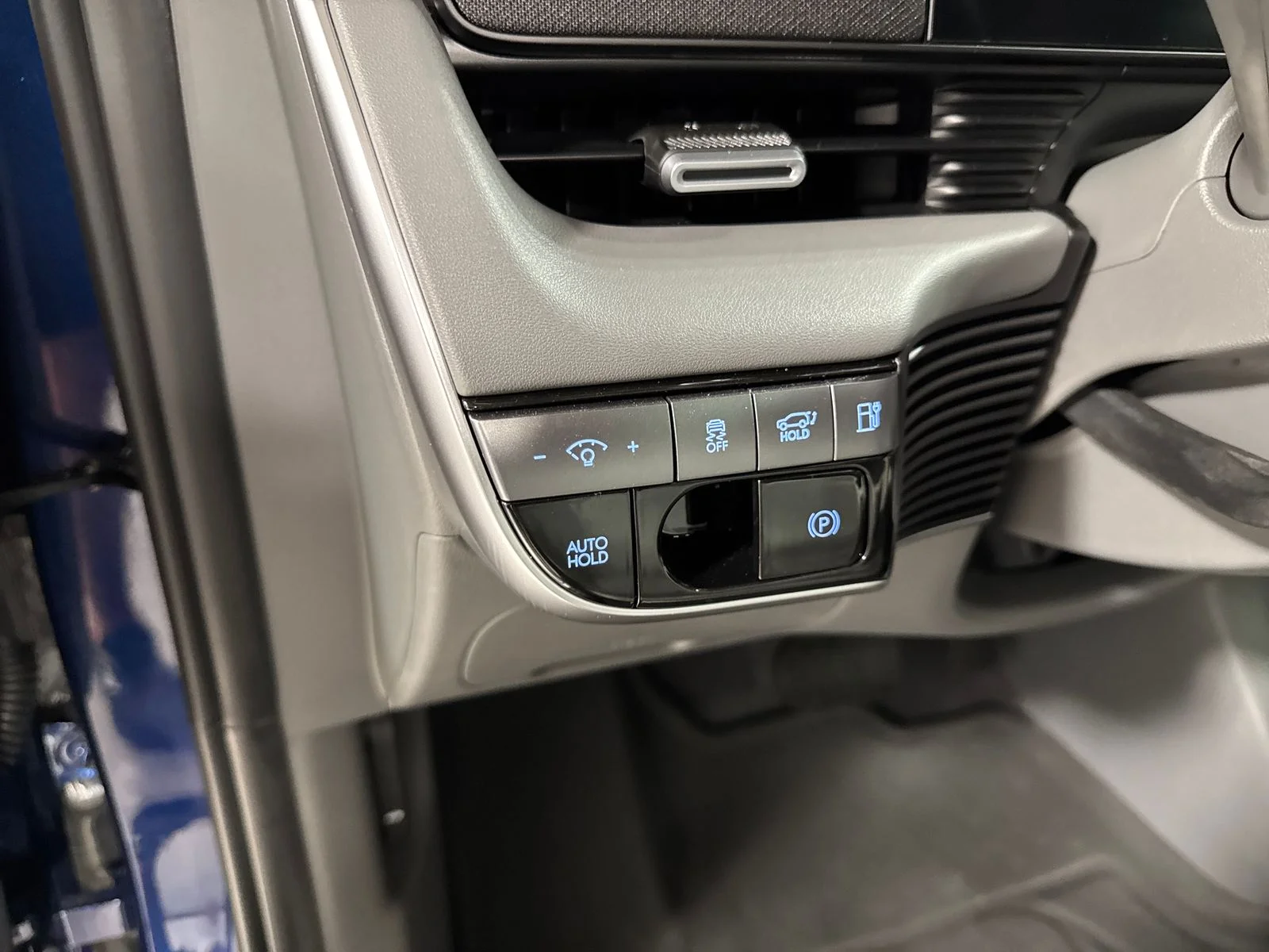 Used 2026 Cosmic Blue Hyundai Limited image 18