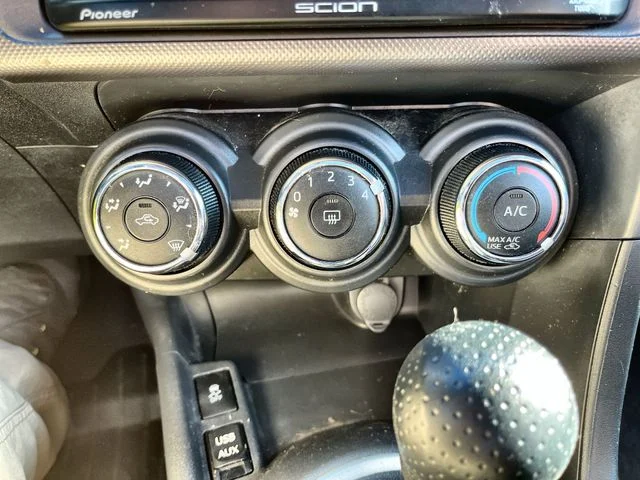 Used 2014 White Scion Base image 19