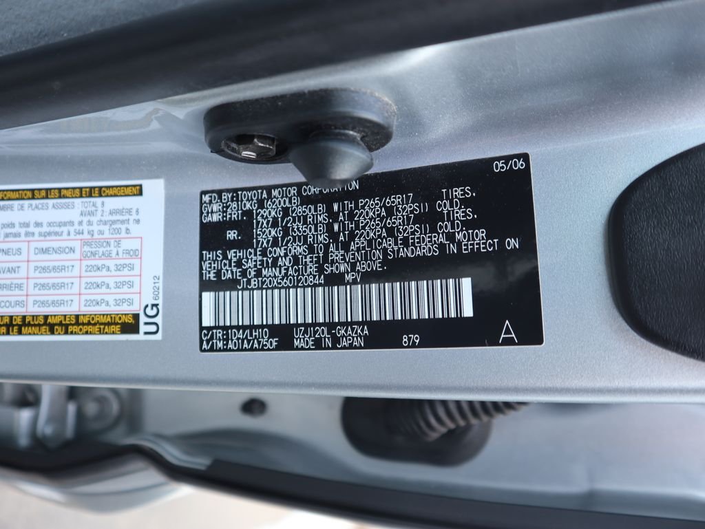Used 2006 Titanium Metallic Lexus 470 image 19
