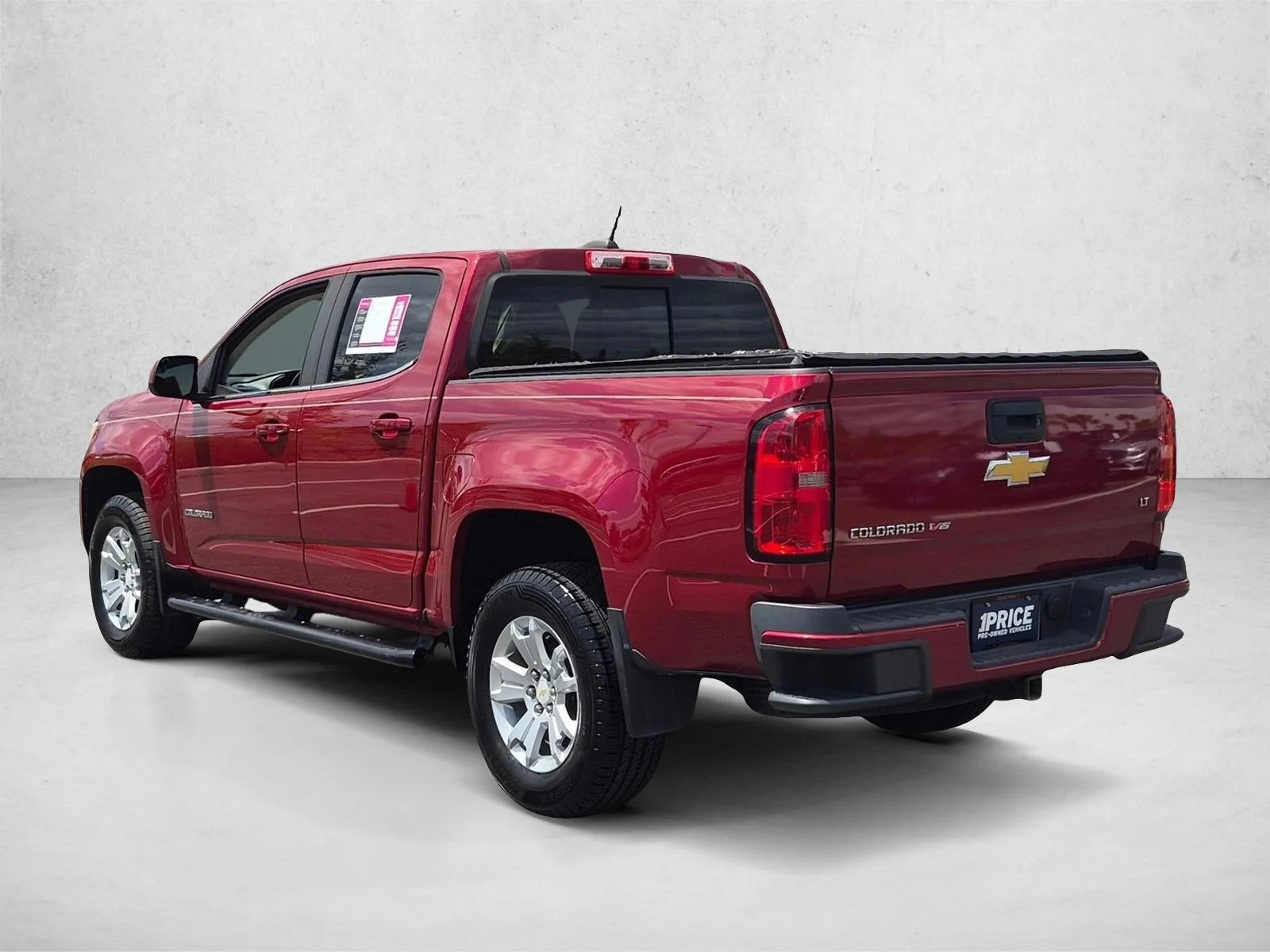 Used 2017 Cajun Red Tintcoat Chevrolet 2WD LT image 7