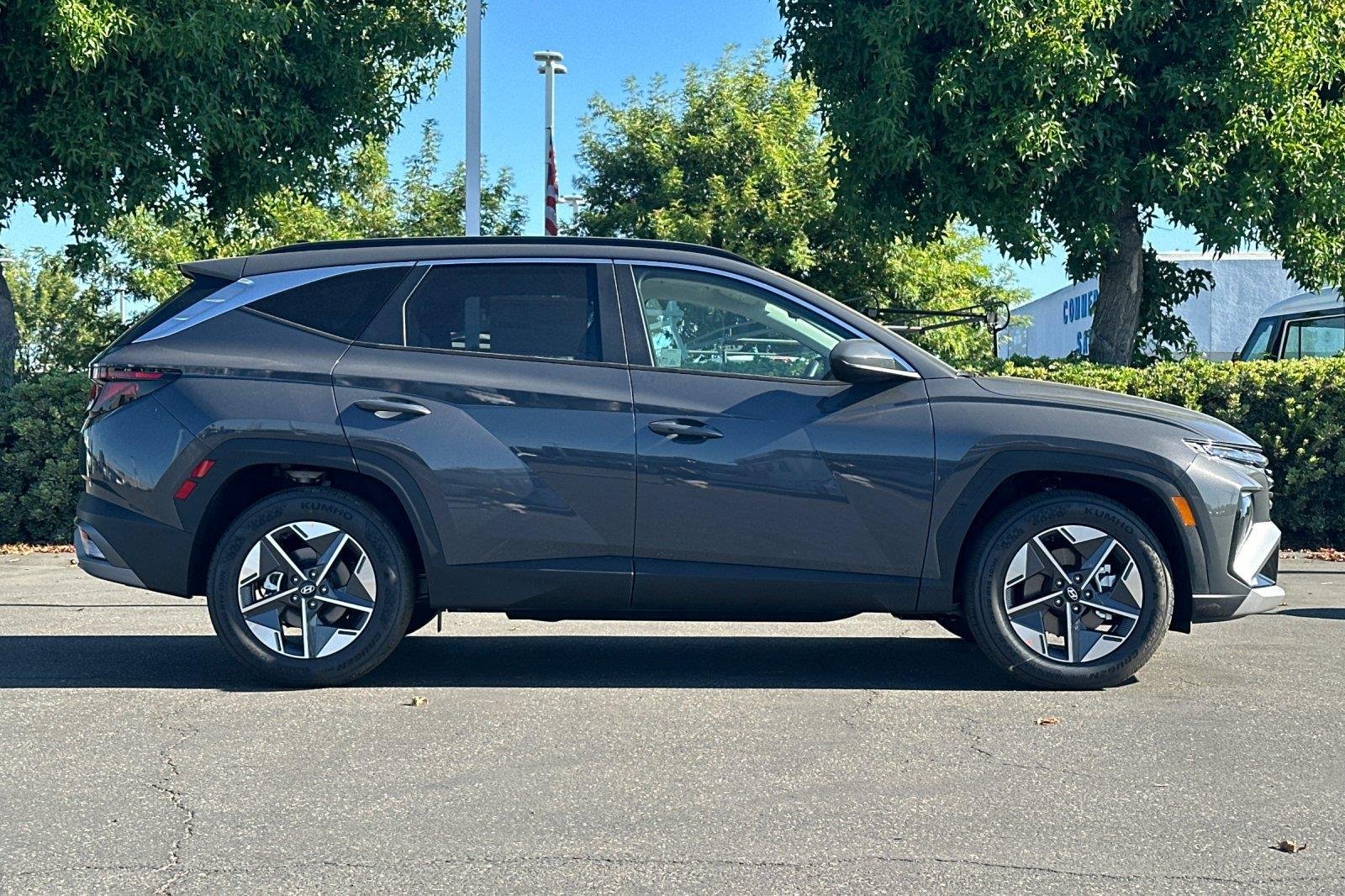 New 2026 Ecotronic Gray Hyundai SEL image 3