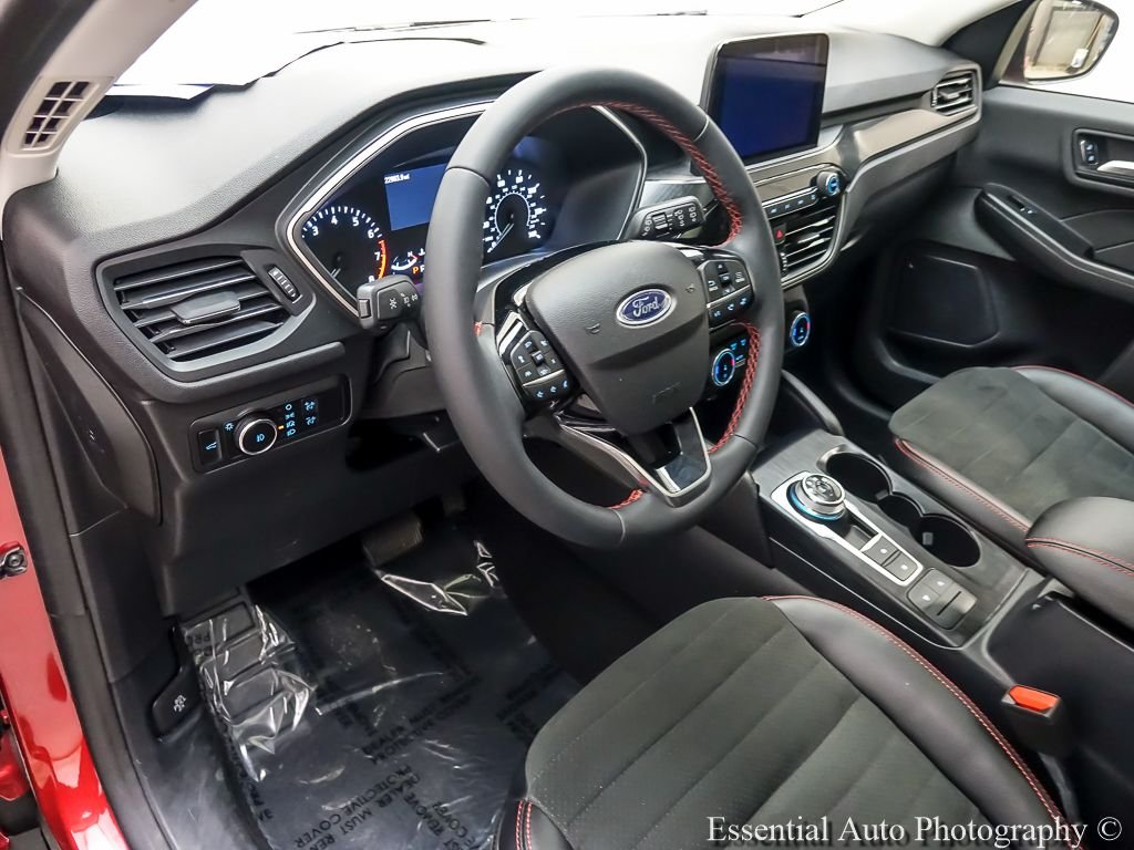 Certified Used 2022 Red Metallic Ford SEL image 11