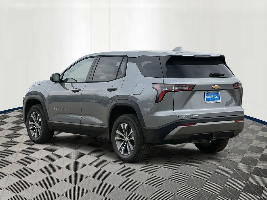 2026 Chevrolet Equinox LT - Photo 4