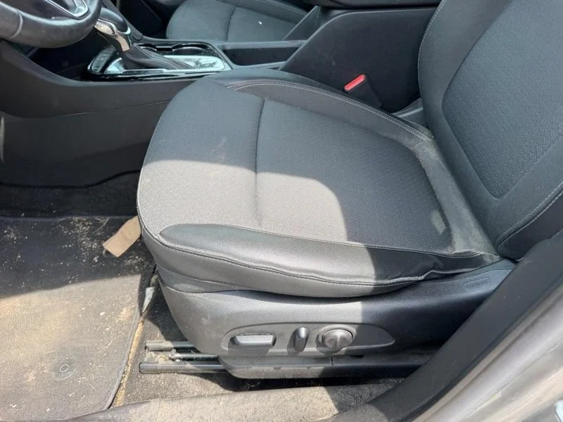 Used 2023 Moonstone Gray Metallic Buick Select image 17