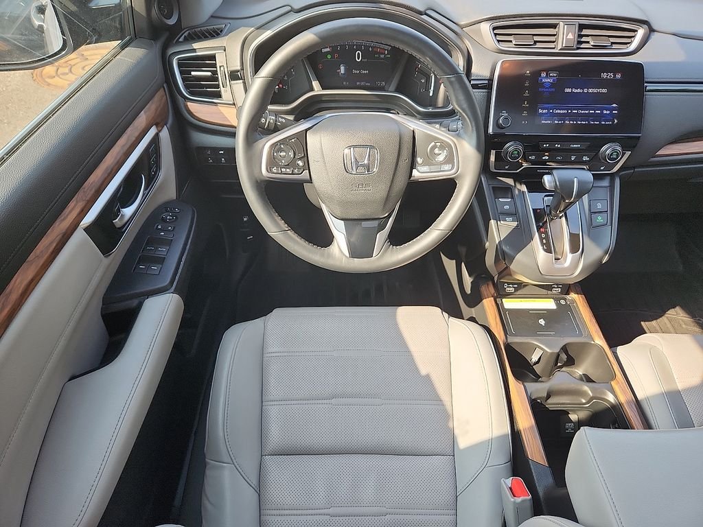 Used 2022 Modern Steel Honda Touring image 11