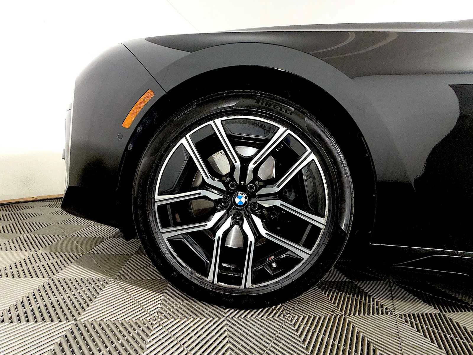 Certified Used 2025 Black Sapphire Metallic BMW 760i xDrive image 8